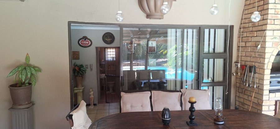 4 Bedroom Property for Sale in Beacon Bay Eastern Cape